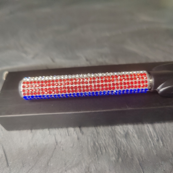 Detroit Pistons Crystal 510 Battery and Charger - Picture 4 of 7